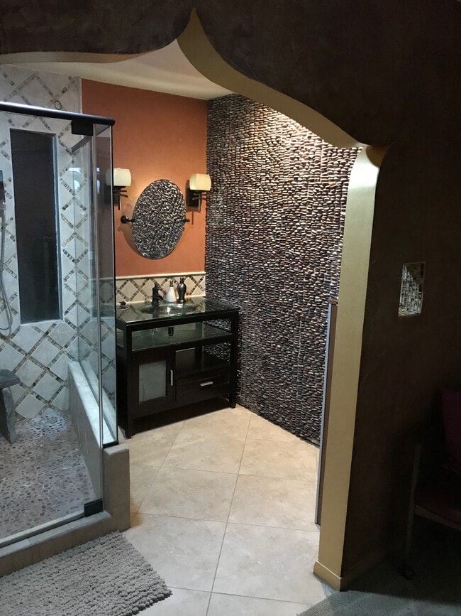 Building Photo - 163 California Ave