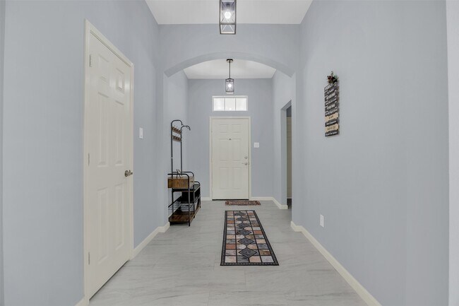Foto del edificio - 3830 Landon Park Dr