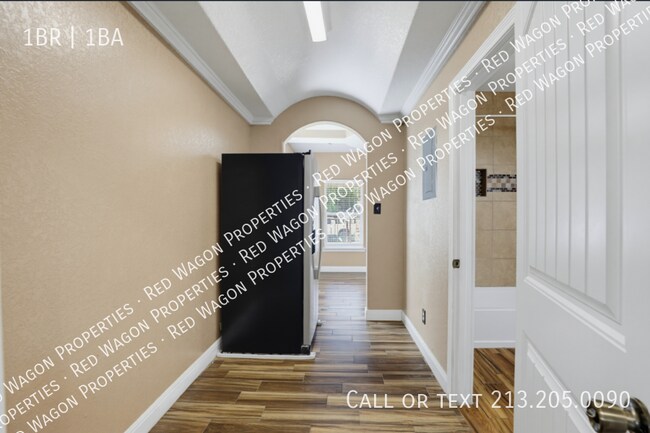 Foto del edificio - 236 E Dullnig Ct