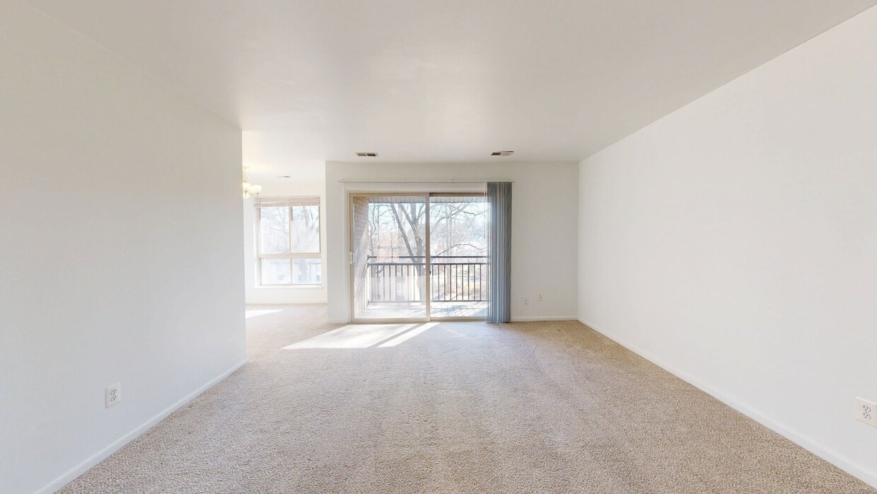 Photo - ReNew Howard Crossing Apartments