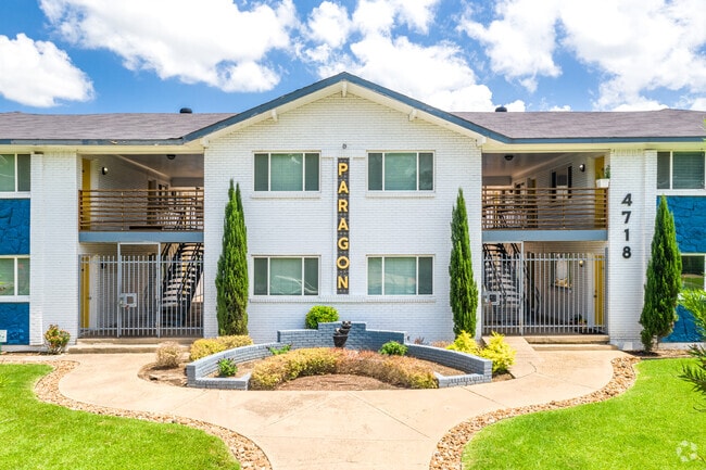 Building Photo - Paragon Apartments