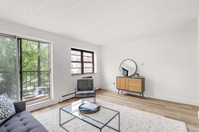 Foto del edificio - 4925 Washington St