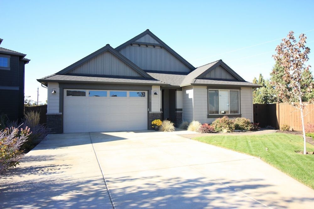 Foto principal - 20674 Comet Ln