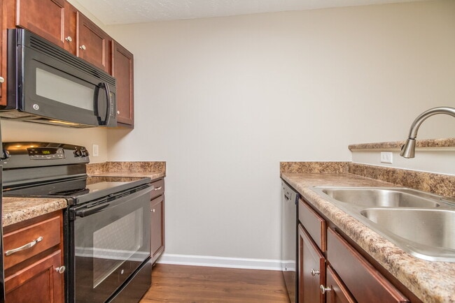 Building Photo - 1528 Passage Dr