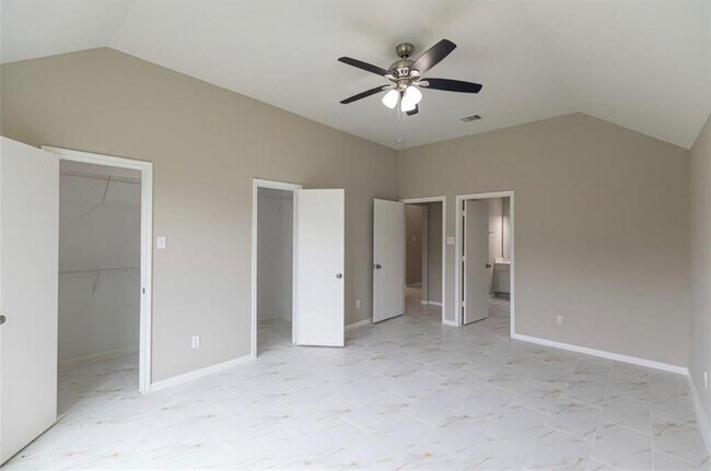 Building Photo - 4723 Richmond Knoll Ln