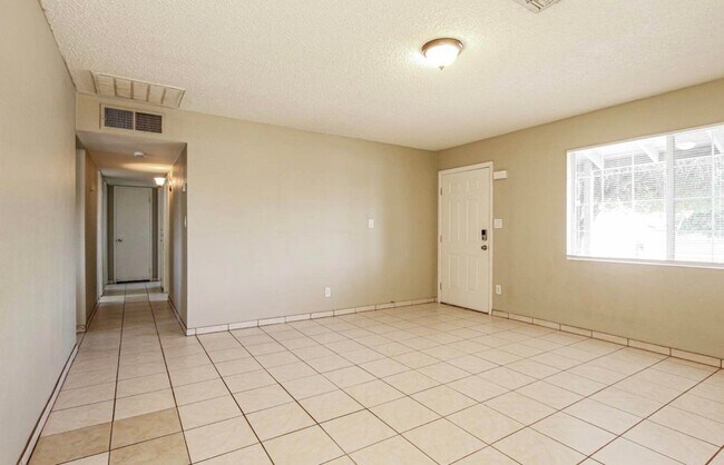 Foto del edificio - 3802 W Glendale Ave