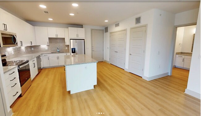 Building Photo - 2422 Firewheel Pkwy