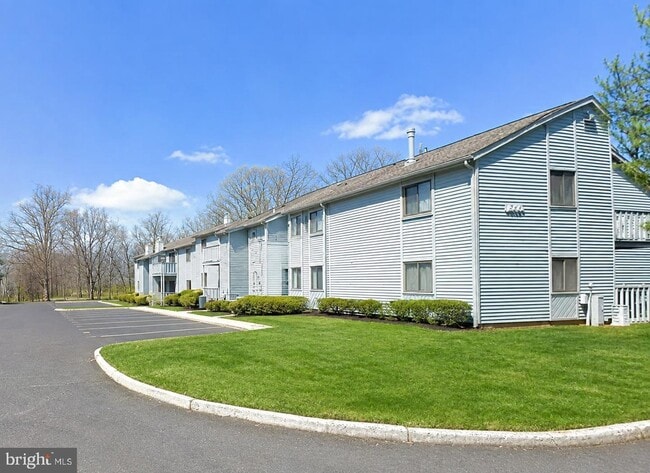 Building Photo - 1904 Woodhollow Dr