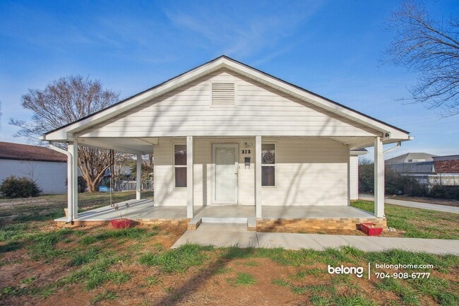 Building Photo - 313 Derr St