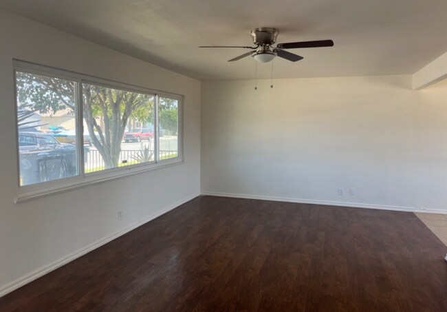 Foto del edificio - 1406 Redwood St