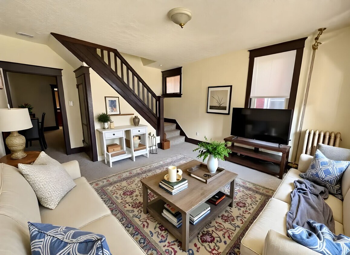 Foto principal - 3 Bedroom Single Family Home in Harrisburg!