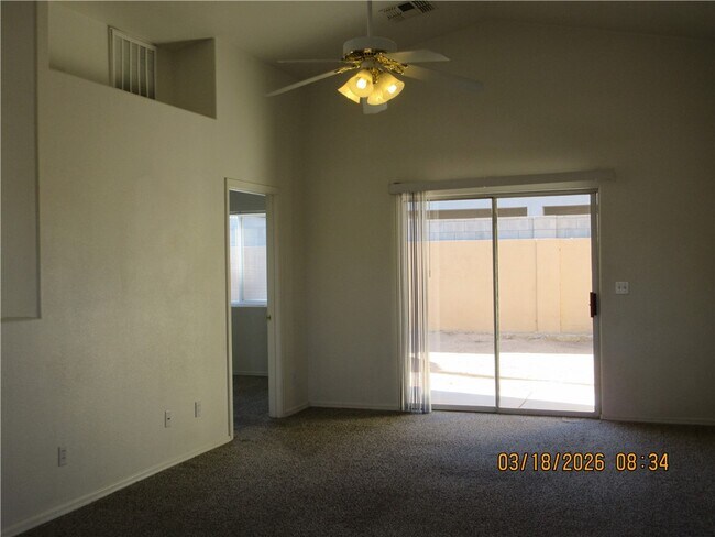 Foto del edificio - 2820 Wickieup Ave
