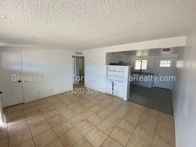 Foto del edificio - 3404-3406 E Glenn St