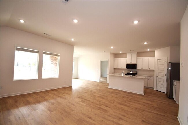 Building Photo - 373 Florida Ave