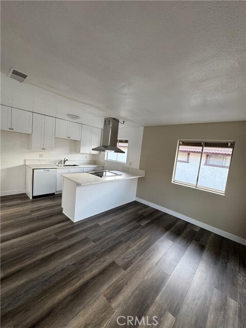 Building Photo - 2155 Canyon Dr