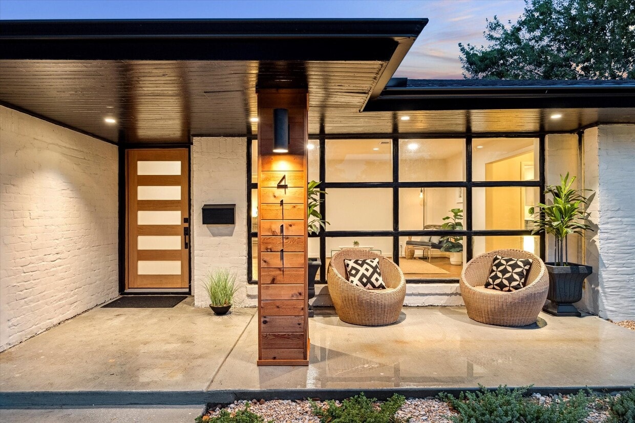 Foto principal - 4111 Martinshire Dr