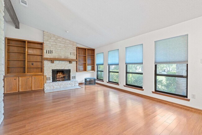 Foto del edificio - 709 Show Low Ct