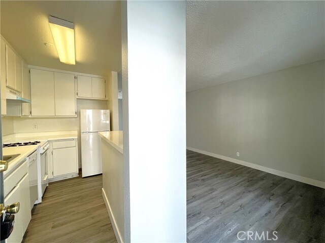 Foto del edificio - 1130 Newport Ave