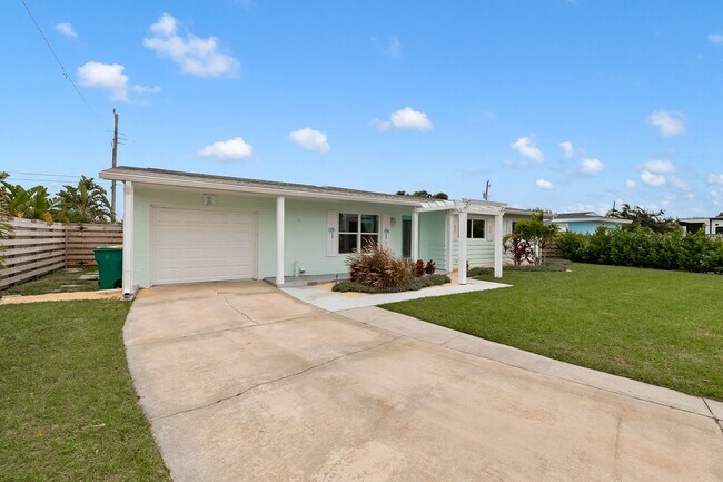 Building Photo - 345 Jupiter Dr