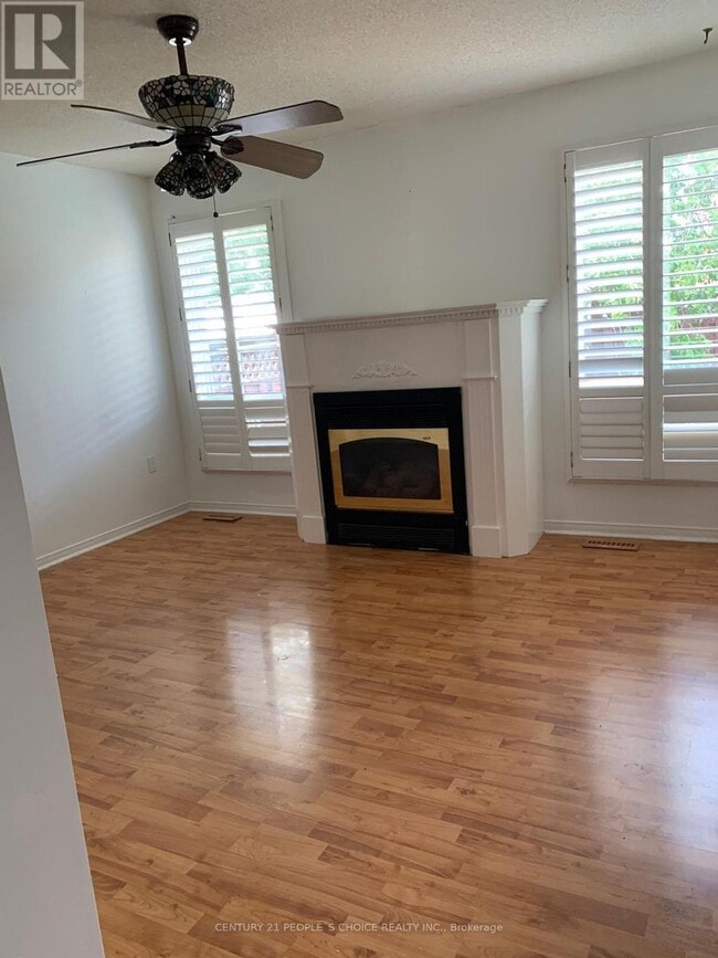 Photo du bâtiment - 3389 Wild Cherry Ln