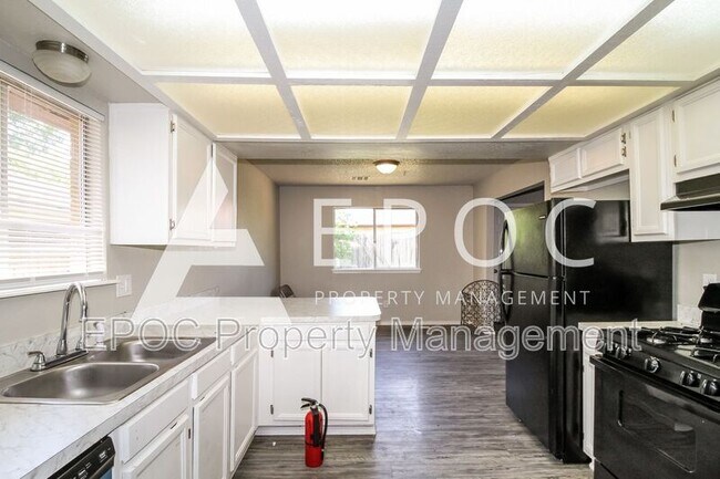Building Photo - 2621 SW 99th St