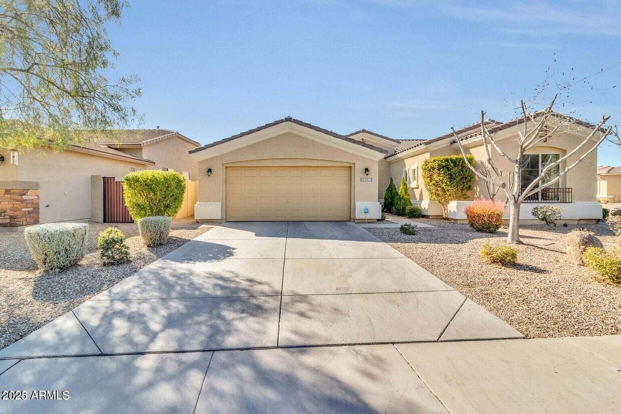 Foto principal - 16528 N 181st Dr