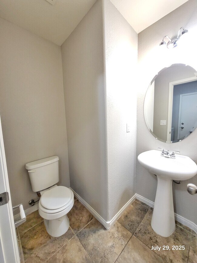 Foto del edificio - 8187 Moonlight Meadows St
