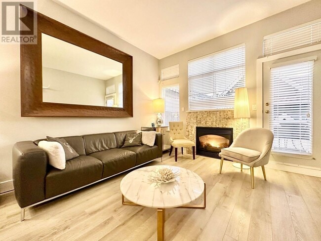 Photo du bâtiment - 136 W 4th St