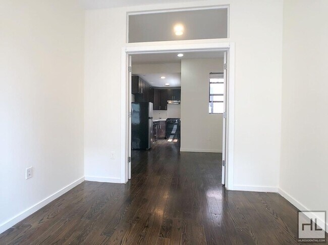 Foto del edificio - NOSTRAND AVENUE / Crown Heights 1-Bed