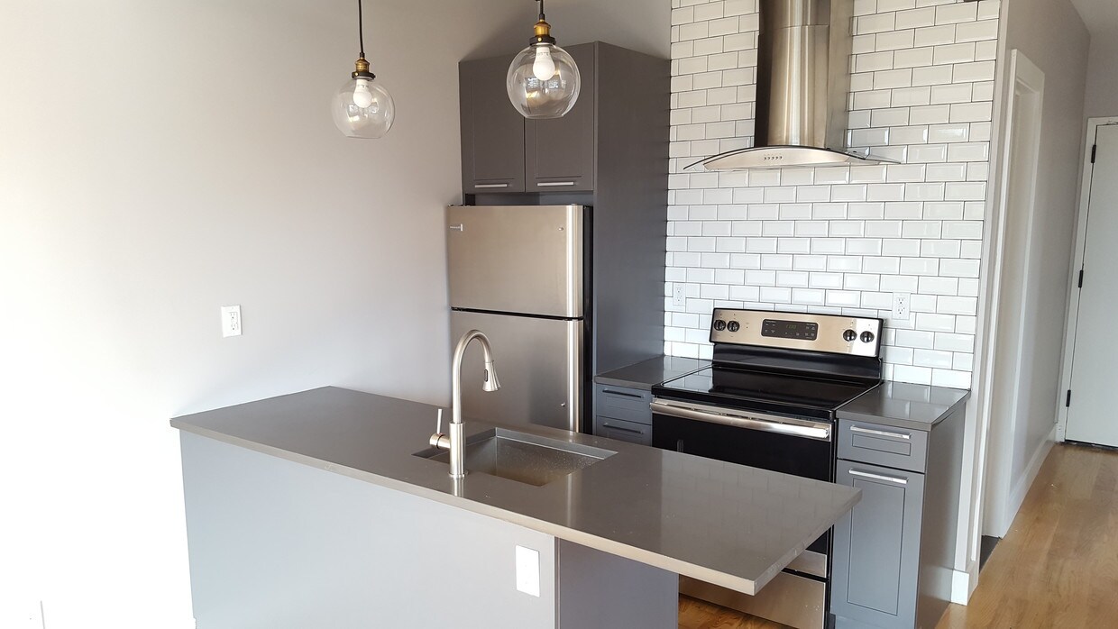 Foto principal - 1600 Bergen St