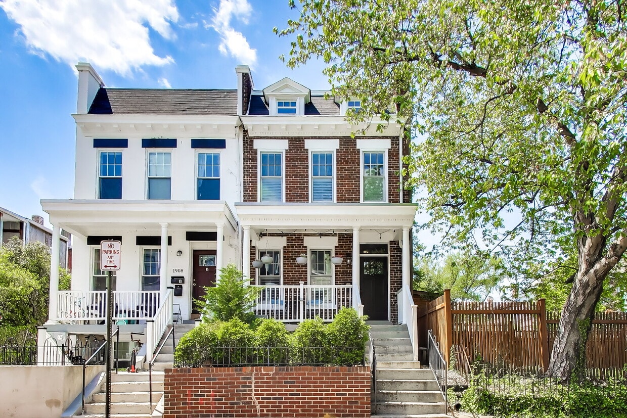 Charming 2bd/2.5ba LeDroit Park Home Available - Charming 2bd/2.5ba LeDroit Park Home Available