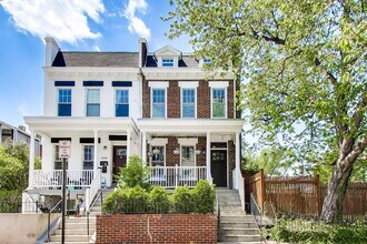 Building Photo - 1910 4th St NW
