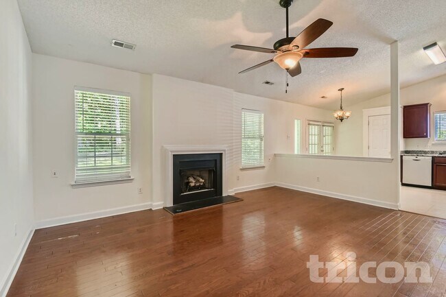 Foto del edificio - 9735 Veronica Dr