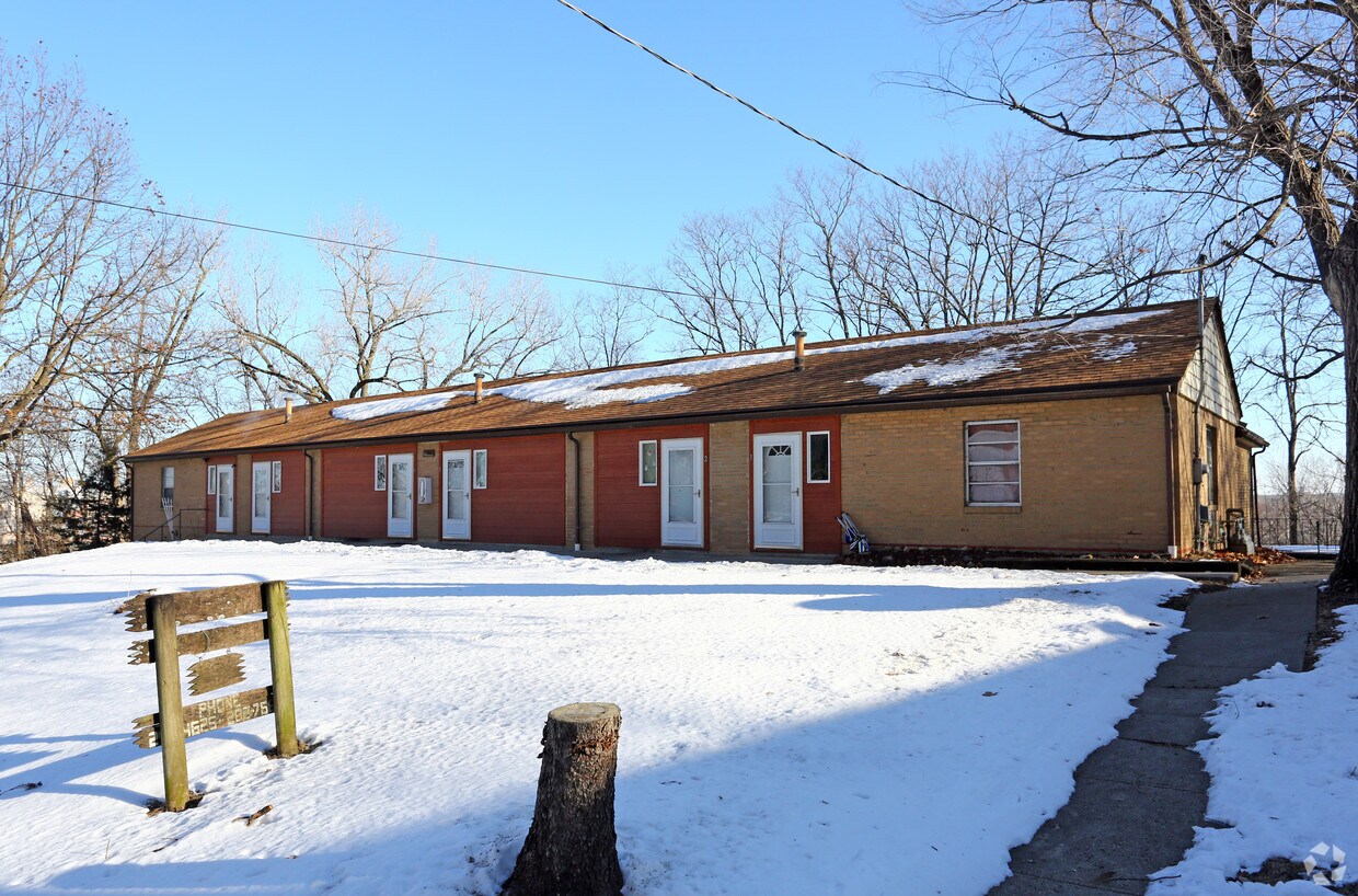 Primary Photo - 1941 Courtland Dr