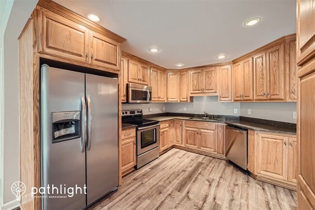 Building Photo - 3585 Fence Rd, Auburn, GA, 30011