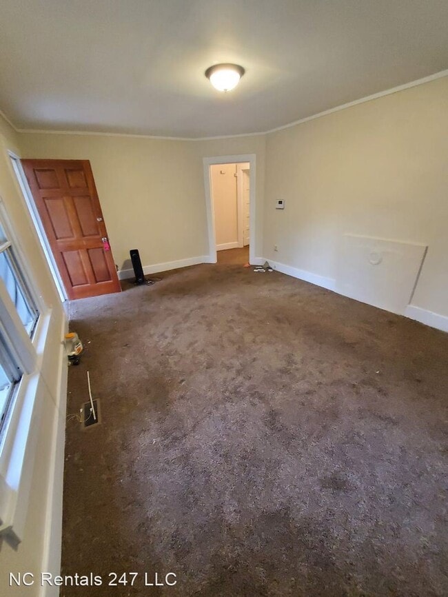 Building Photo - 2 br, 1 bath House - 108 Lawrence St