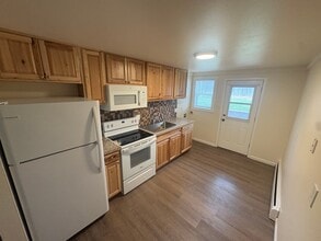 Building Photo - 1026 17th Ave