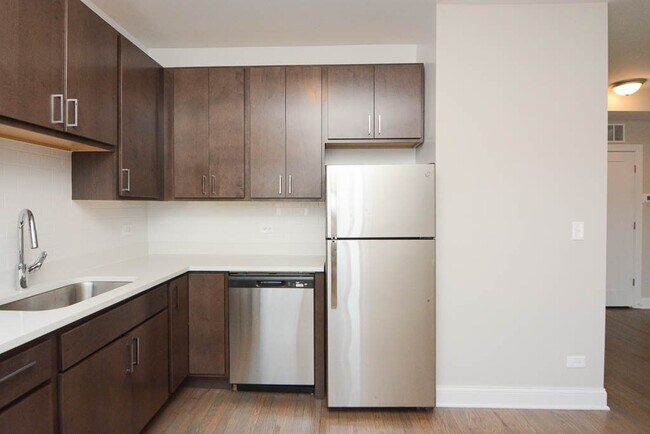 Foto del edificio - 3407 W Fullerton Ave