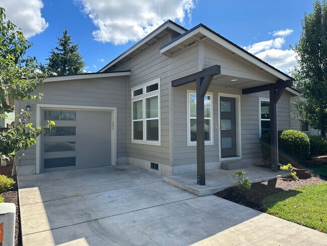 Foto del edificio - Beautiful 2 bedroom/1 bath home. Landscaping included!