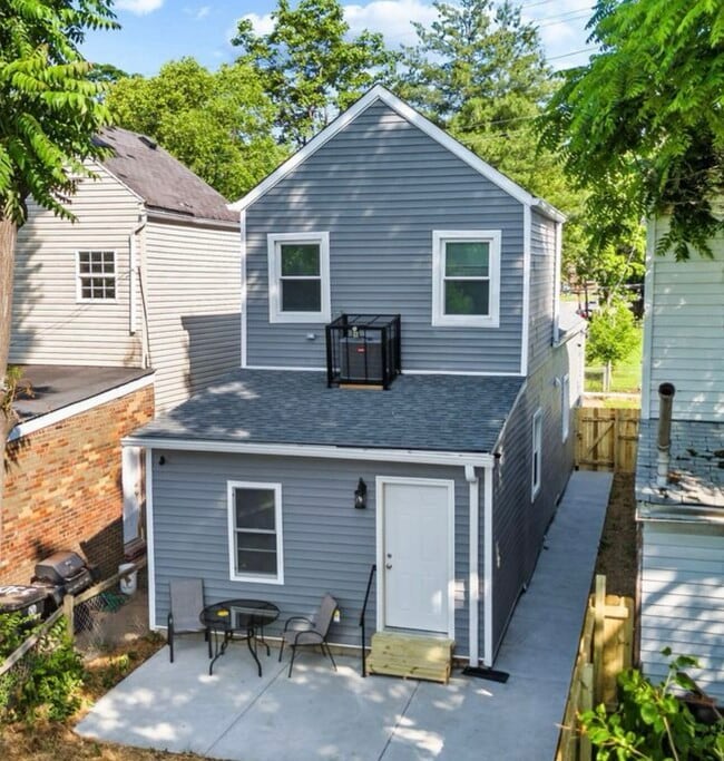 Building Photo - 528 N 20th St