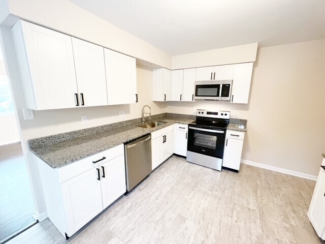 Foto del edificio - 178 N 9TH AVENUE