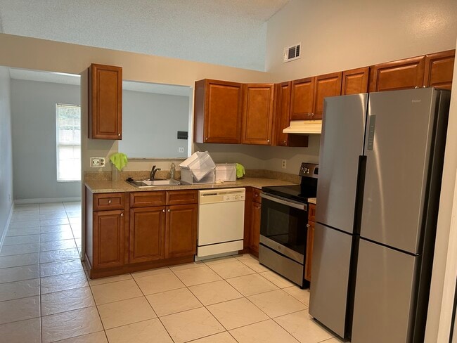 Foto del edificio - 12331 Antonio Cir