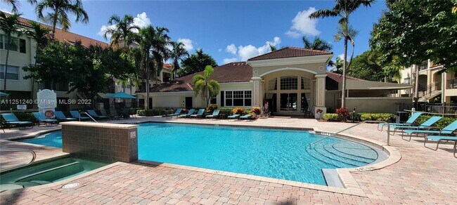 Foto del edificio - 5940 W Sample Rd