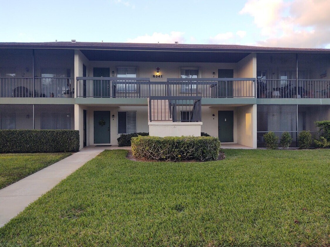 6341 Chasewood Dr Unit B, Jupiter, FL 33458 Condo for Rent in Jupiter