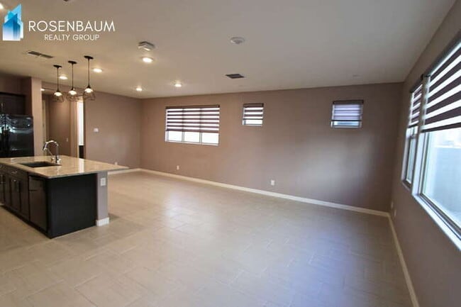 Building Photo - 661 N Abalone Dr