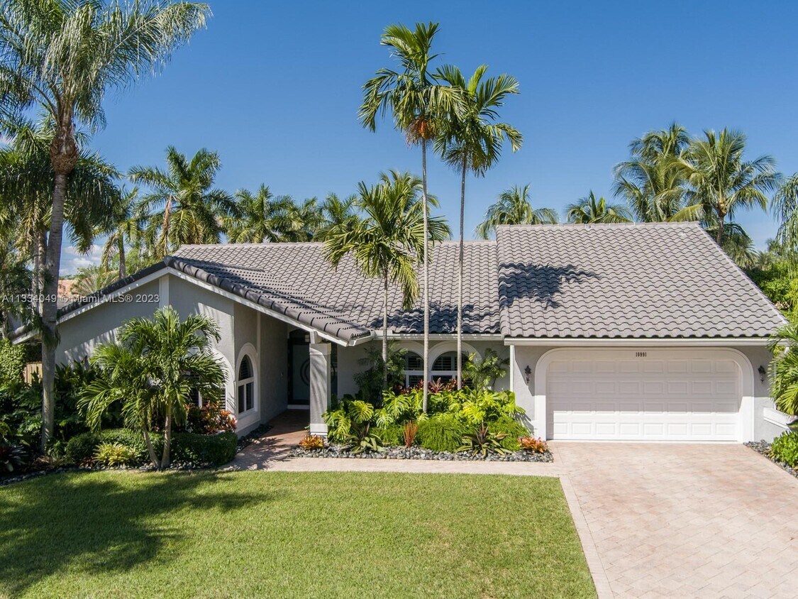 10991 NW 3 St, Plantation, FL 33324 House for Rent in Plantation, FL