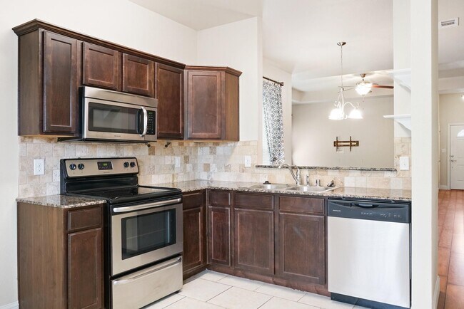 Building Photo - 516 Highpark Ct