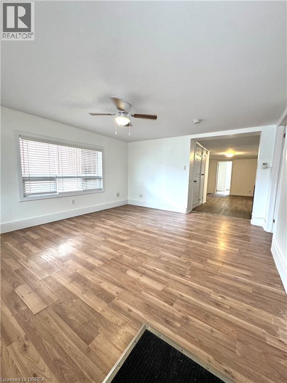 Photo du bâtiment - 116 Kent St S