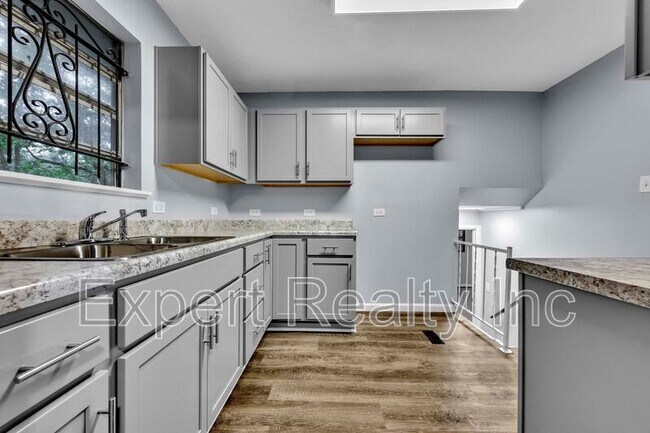 Foto del edificio - 1256 15th St SW
