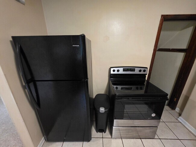 Foto del edificio - 626-628 Ripley Ave